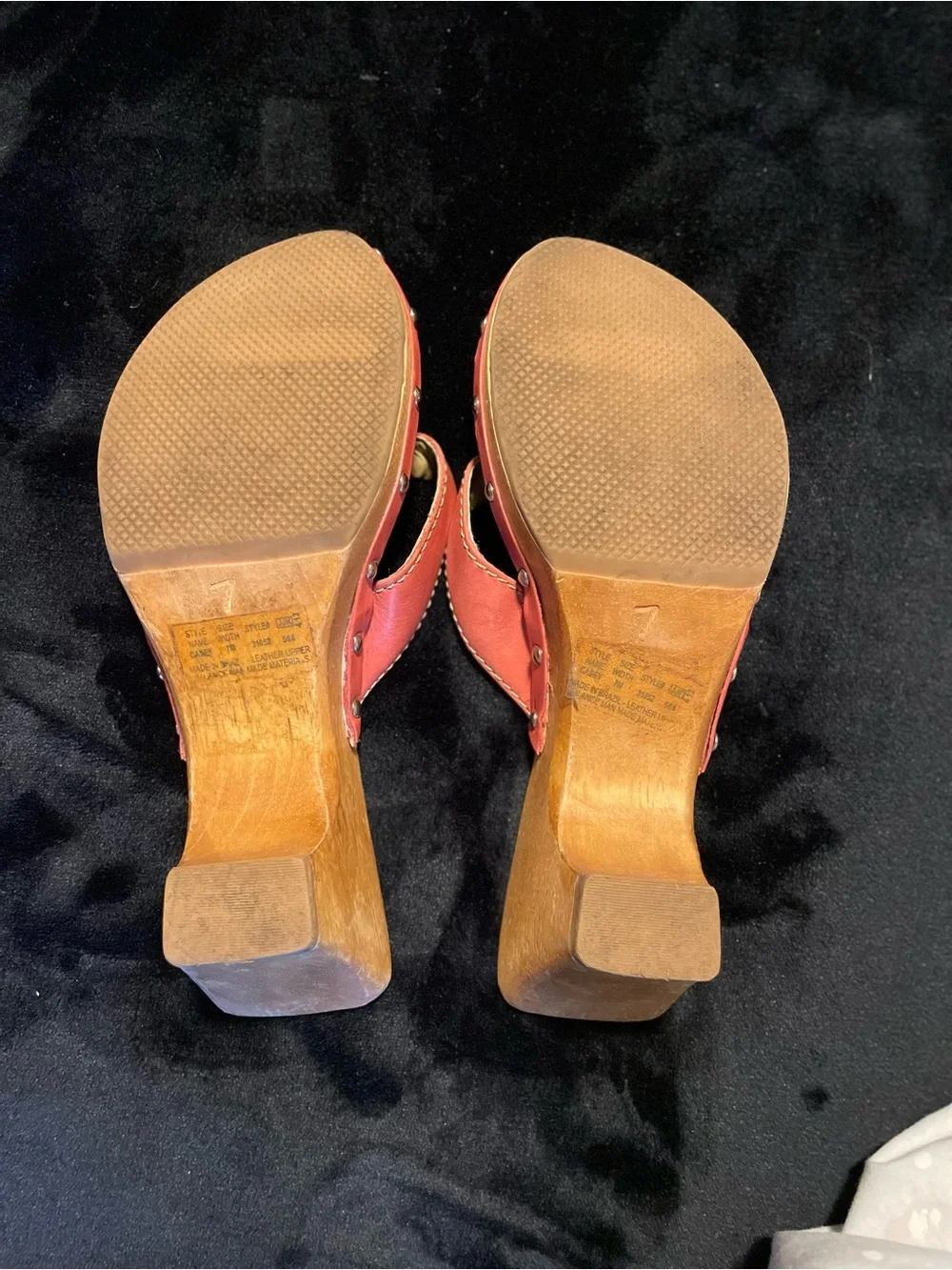 CRB Canyon River Blues-Made in Brazil 🇧🇷 Women Pink Leather Studded Wood Sandals